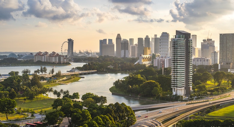 A high view point of Singapore buildings in central downtown district skyline, Singapore flyer and express highway
505451902
A high view point of Singapore buildings in central downtown district skyline, Singapore flyer and express highway